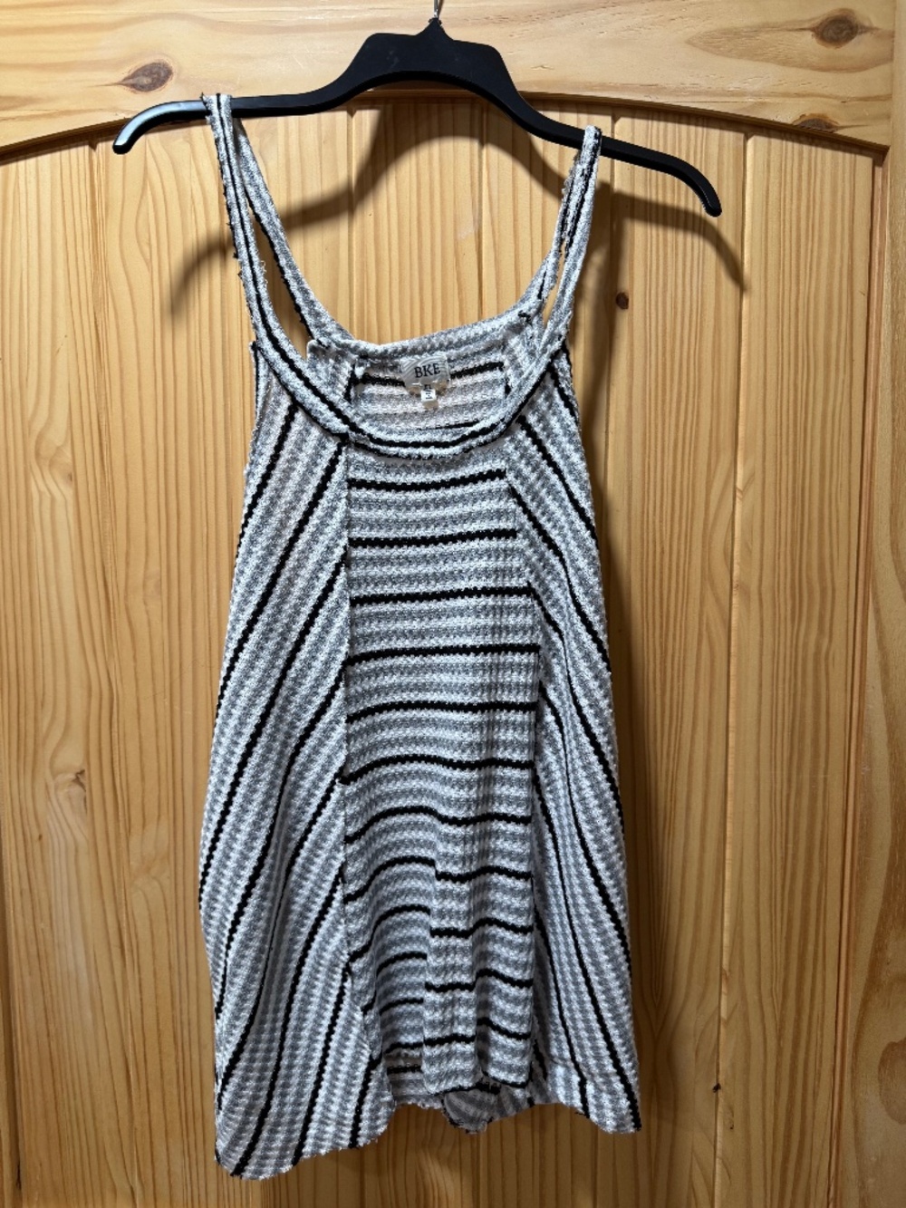 BKE by Buckle waffle flowy camisole